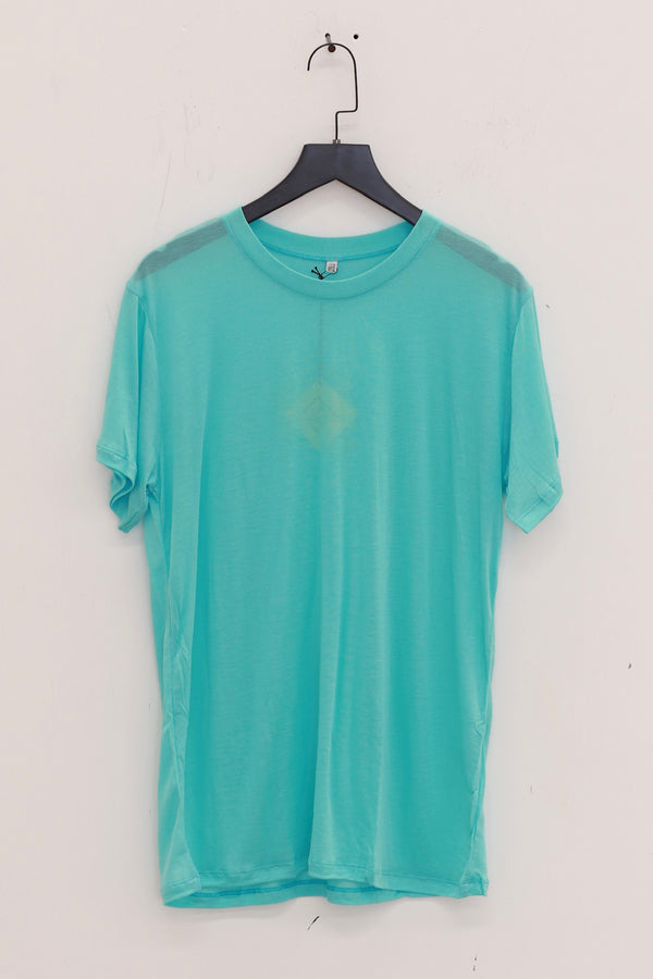 BASERANGE Classic Bamboo Fiber and Cotton Slim Fit T-shirt Series Collection Round Neck Bottoming Shirt France BAS-TOCT-BL-SP25-CHARLES TURQUOISE